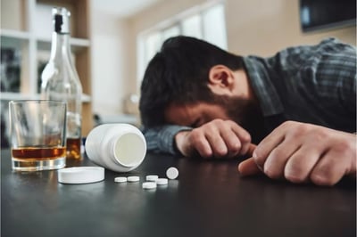 Ambien and Alcohol: The Dangers Involved When Mixing the Two