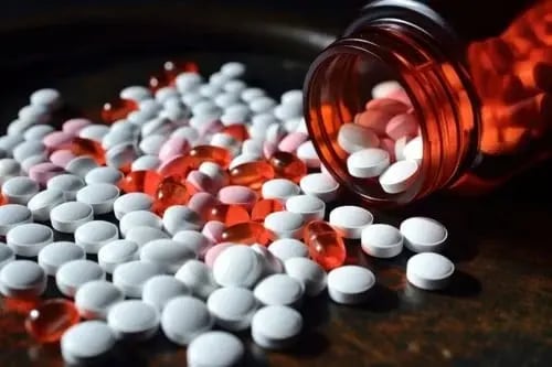 Illustration of Xanax, one of the most addictive substances, requiring careful supervision due to dependence risk