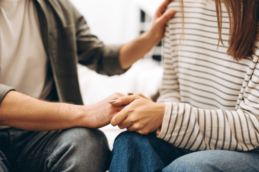 How long does Valium last? Avenues Recovery explains that peer support can help detox.