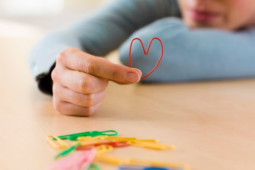 Knowing how to fight addiction urges begins with self-love and acceptance, Avenues Recovery explains.