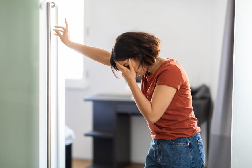 Side effects of Flexeril include fatigue, headaches, and dizziness that can make someone hold their head