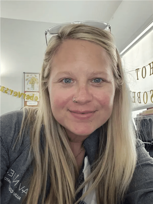 Image of smiling blonde woman as Avenues Recovery shares Kimberly's story