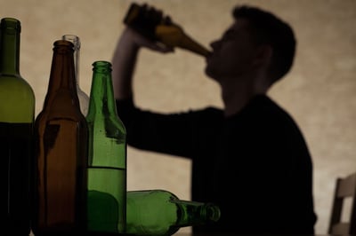 Does alcohol dehydrate you?