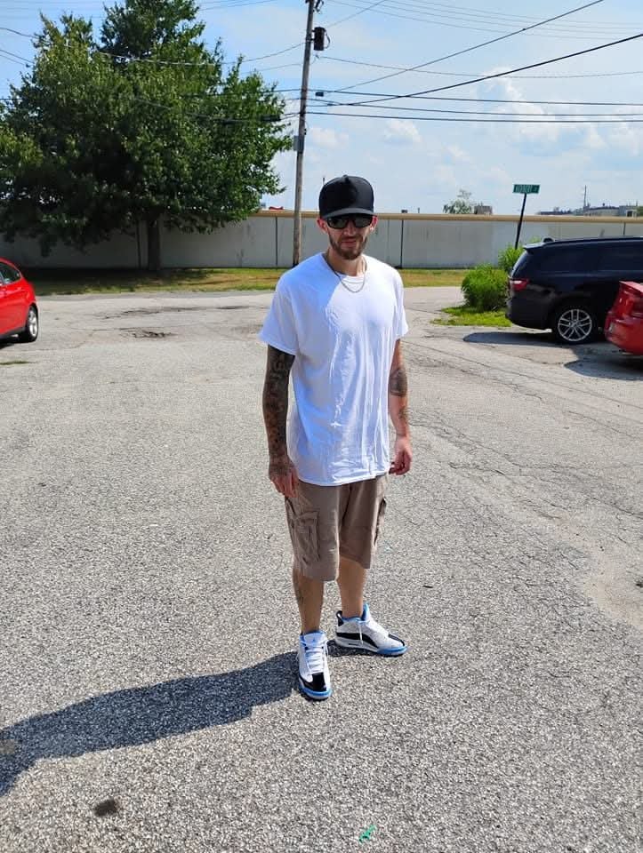 facebook_1759933433208_7381695838639802725