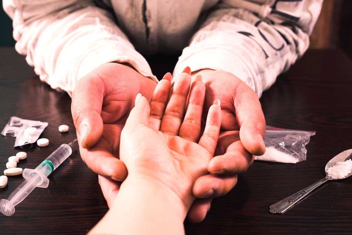 How To Help a Friend With Addiction: What is Addiction?