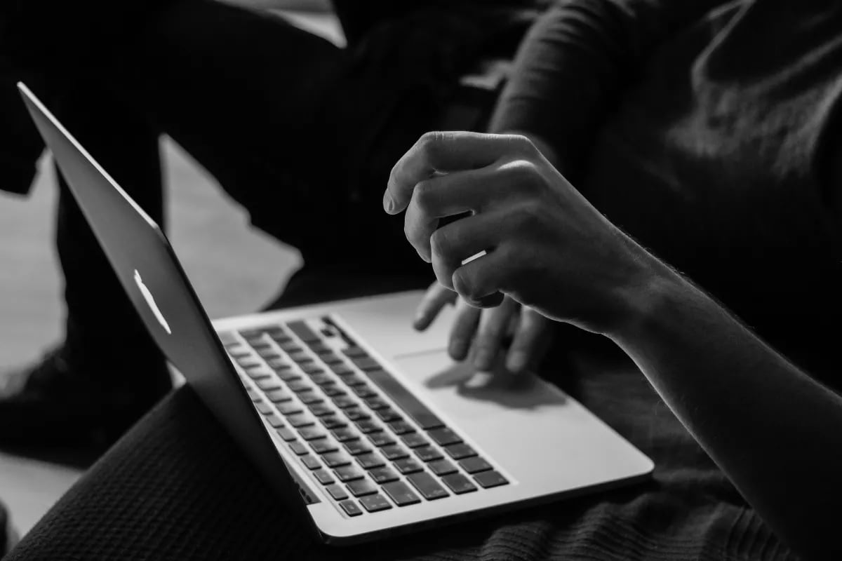 Should You Buy Drugs Online?